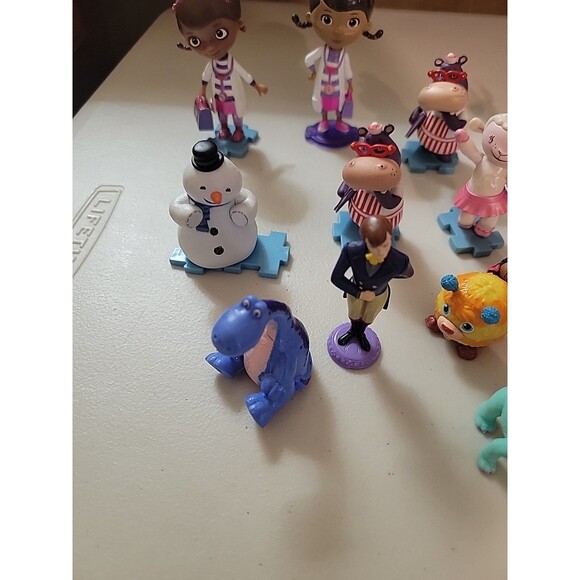 Disney Doc McStuffins Figure Lot Cake Toppers dolls animals mixed - Picture 10 of 10